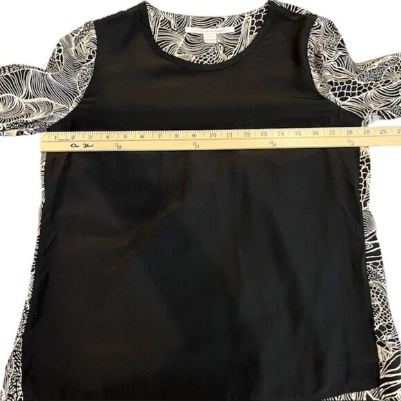 Diane von Furstenberg Silk Colorblock Blouse Black w/ Print Sleeves Back Size 4 - Picture 9 of 12